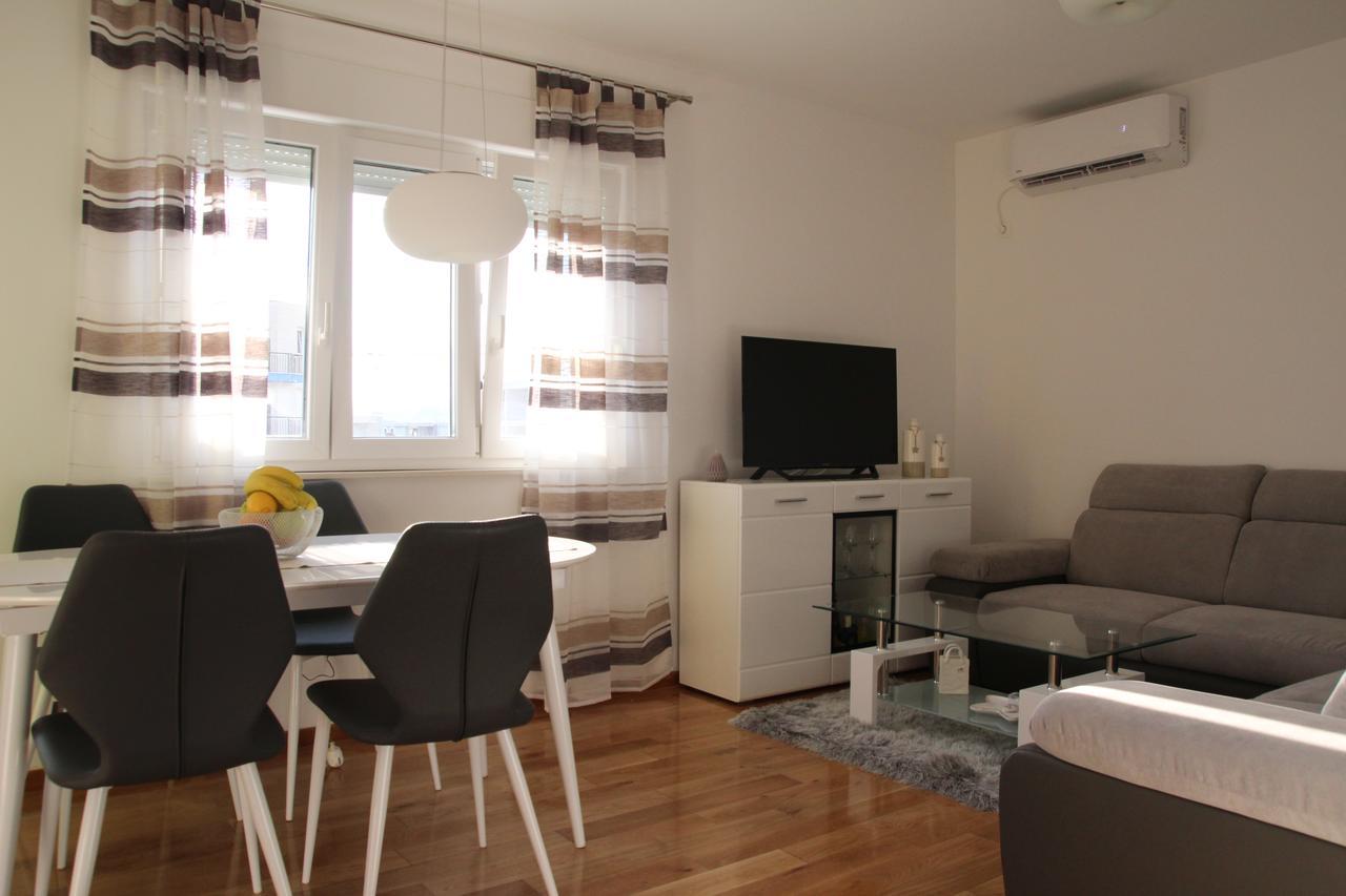 Apartment Mario Podstrana Exterior photo